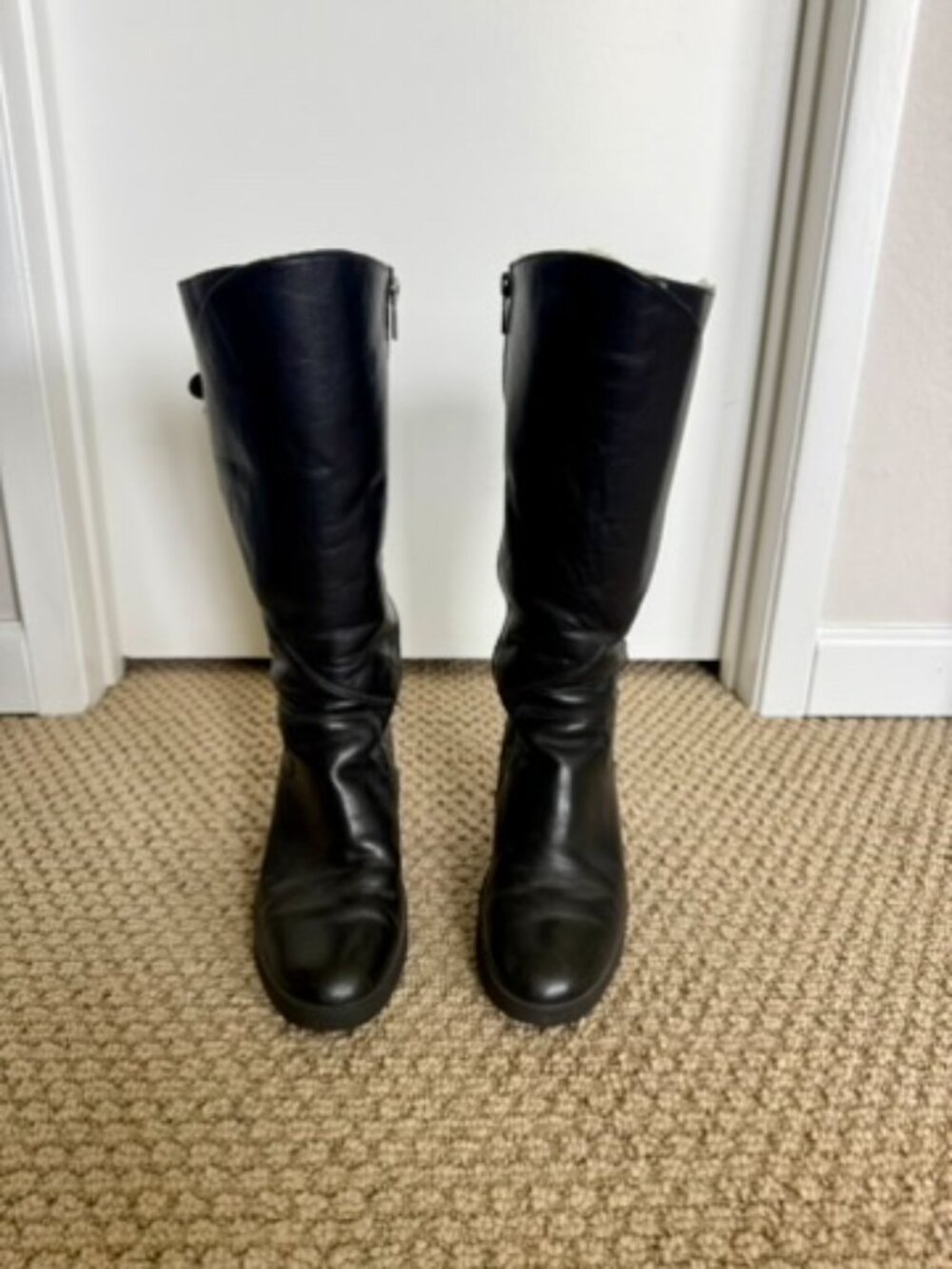 UGG Black Leather Tall Knee-High Wedge Boot | Sheepskin Lined | Size 7 - Picture 2 of 6